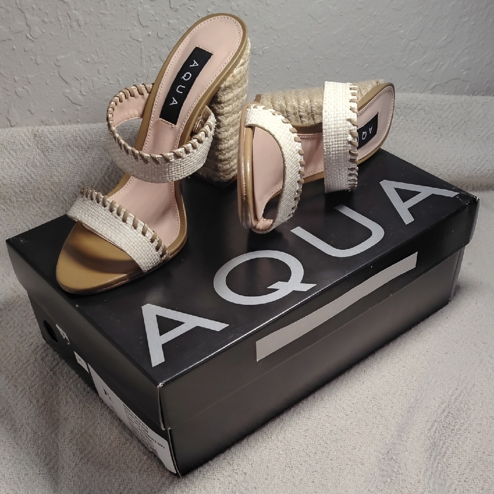 Aqua Women's Tan Espadrille Sandals